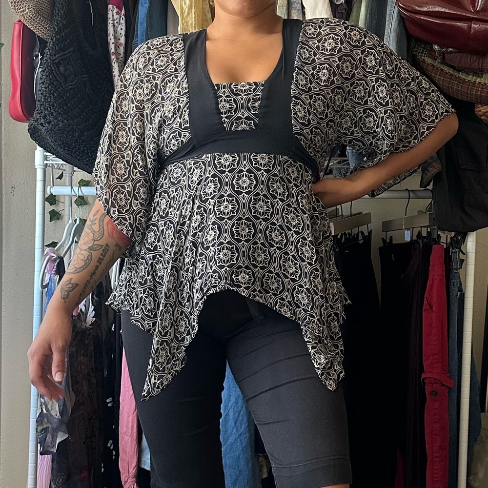 Black and tan Patterned Top